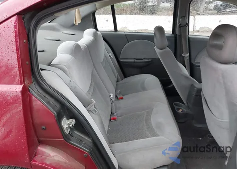 2004 Saturn Ion 3 z USA, uszkodzony, nr VIN 1G8AL52FX4Z182747